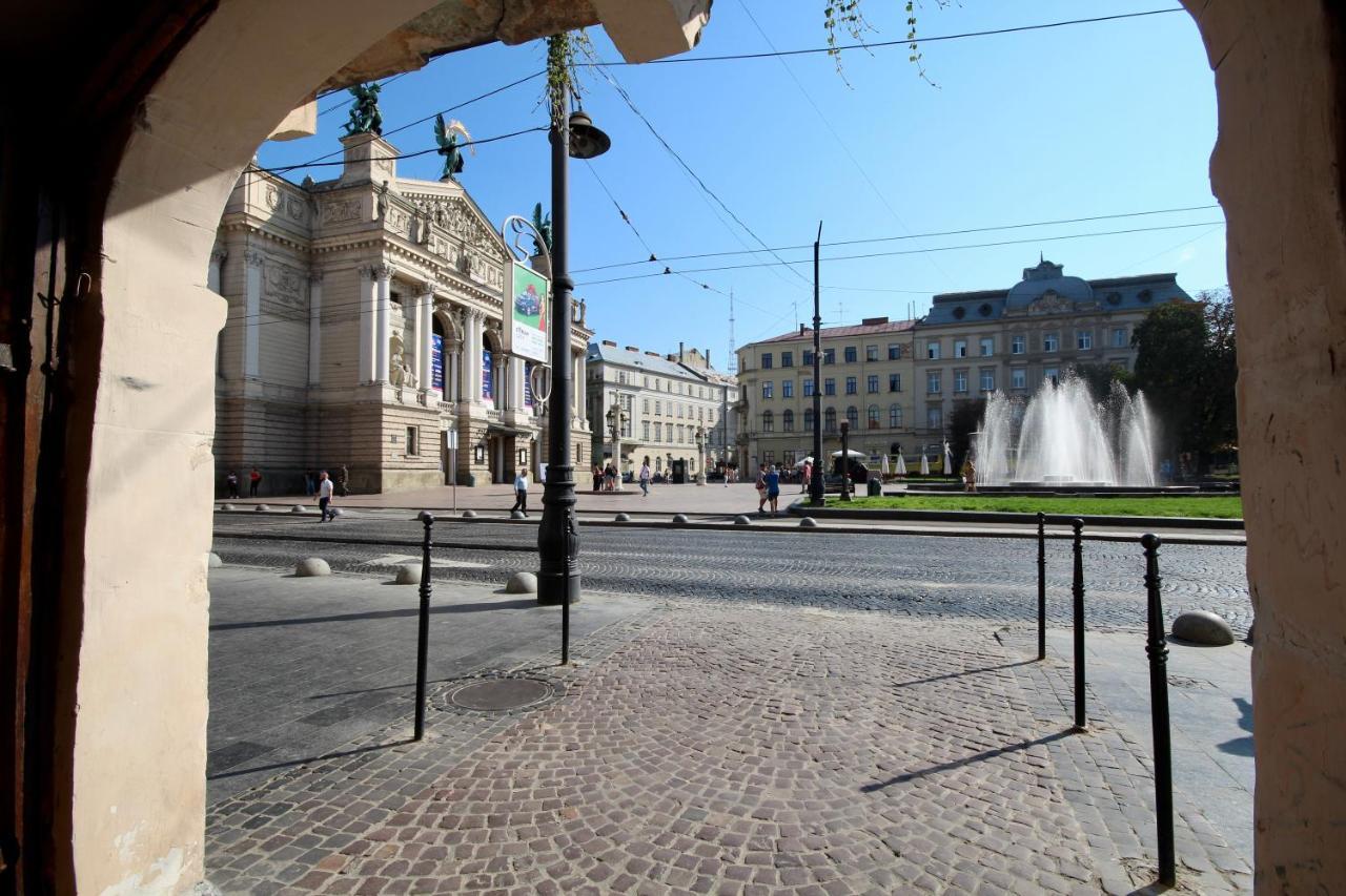 Romantic Lux Vivaldi Suite Svobode Avenue 39 Lviv Kültér fotó