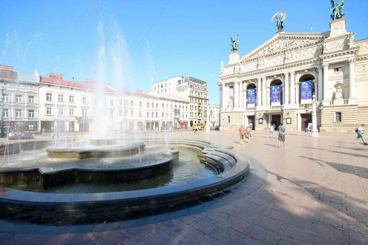 Romantic Lux Vivaldi Suite Svobode Avenue 39 Lviv Kültér fotó