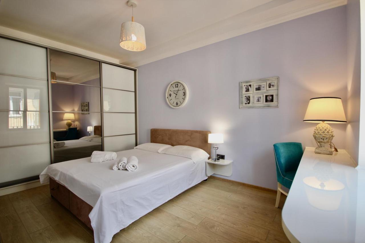 Romantic Lux Vivaldi Suite Svobode Avenue 39 Lviv Kültér fotó